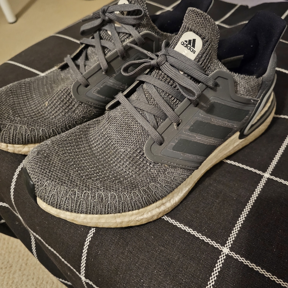 Adidas Ultraboost 20 Mens Sz 10 M Gray Athletic Running Shoes Sneakers